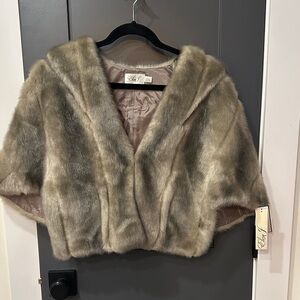 Eliza J Faux Fur Jacket in Taupe